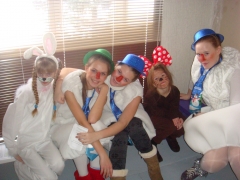 За кулисами